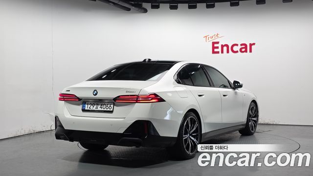BMW 5-Series 530i xDrive M Sport