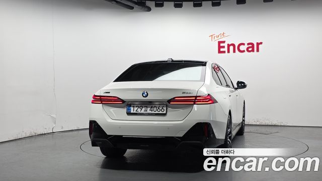 BMW 5-Series 530i xDrive M Sport