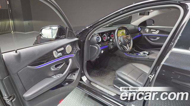Mercedes-Benz E-Class E220d Avantgarde