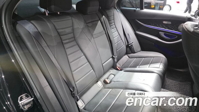 Mercedes-Benz E-Class E220d Avantgarde