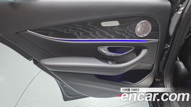 Mercedes-Benz E-Class E220d Avantgarde