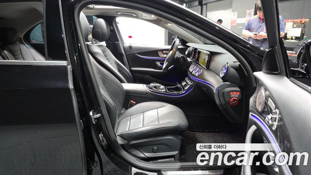 Mercedes-Benz E-Class E220d Avantgarde