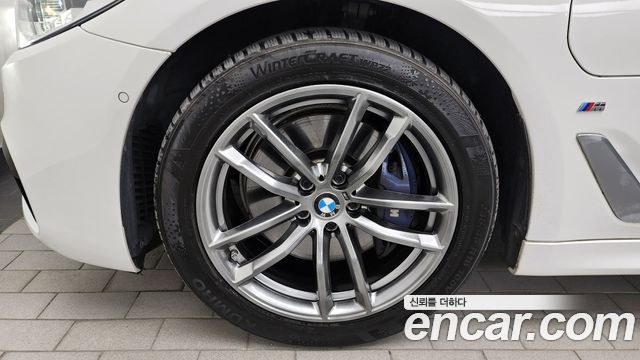 BMW 5-Series 530e M Sport