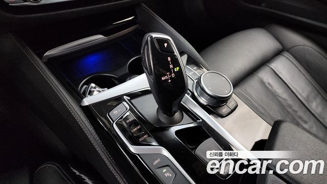 BMW 5-Series 530e M Sport