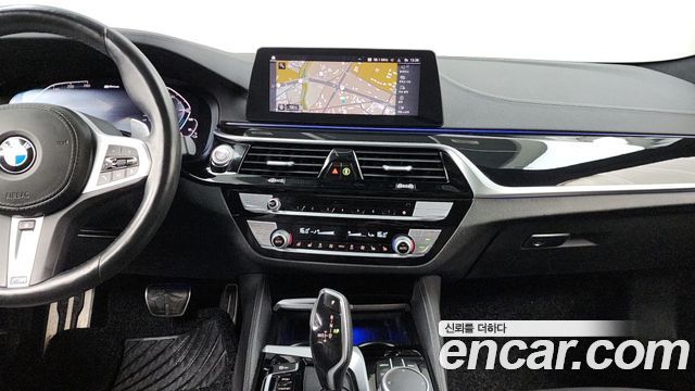 BMW 5-Series 530e M Sport