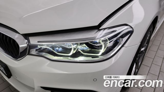 BMW 5-Series 530e M Sport