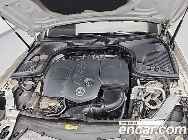 Mercedes-Benz E-Class E220d Coupe