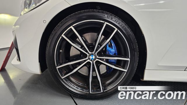 BMW 3-Series 320i Touring M Sports