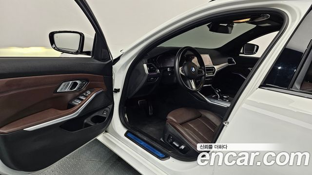 BMW 3-Series 320i Touring M Sports