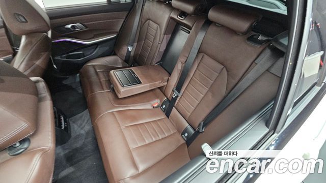 BMW 3-Series 320i Touring M Sports