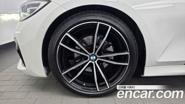BMW 3-Series 320i M Sport