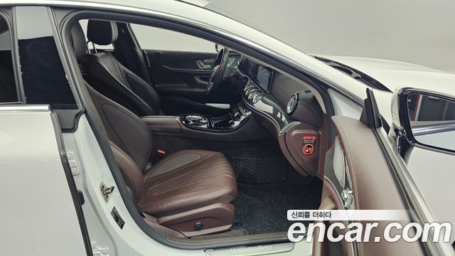Mercedes-Benz CLS-Class CLS300d AMG Line