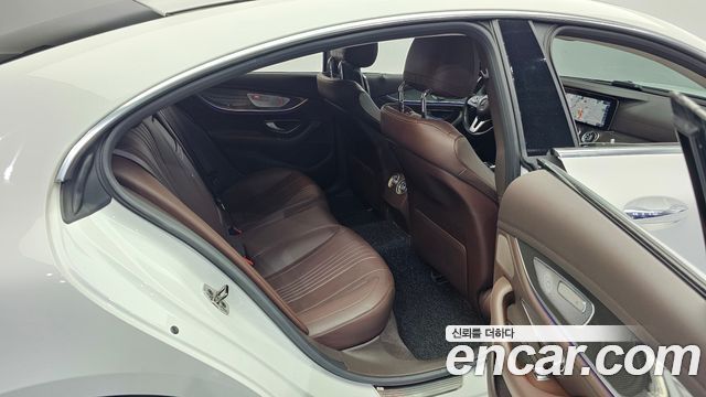 Mercedes-Benz CLS-Class CLS300d AMG Line