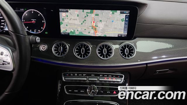 Mercedes-Benz CLS-Class CLS300d AMG Line