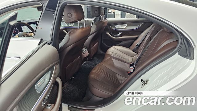 Mercedes-Benz CLS-Class CLS300d AMG Line