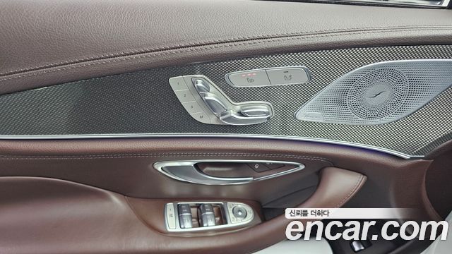 Mercedes-Benz CLS-Class CLS300d AMG Line