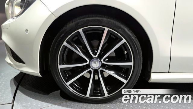 Mercedes-Benz CLA-Class CLA200 d