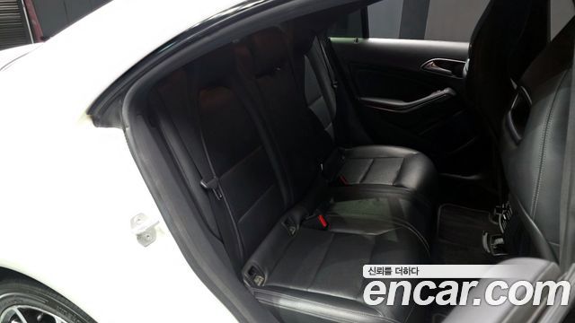 Mercedes-Benz CLA-Class CLA200 d