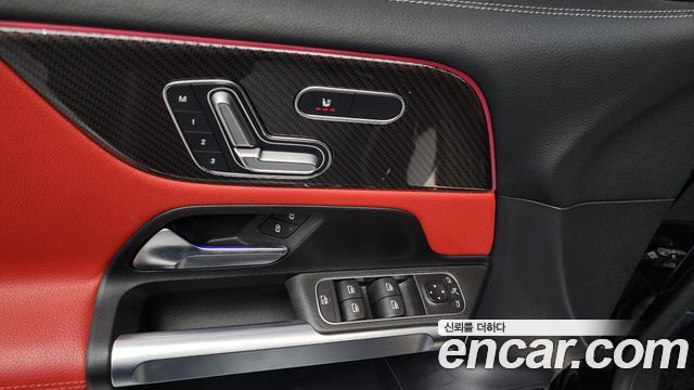 Mercedes-Benz GLB-Class AMG GLB35 4MATIC