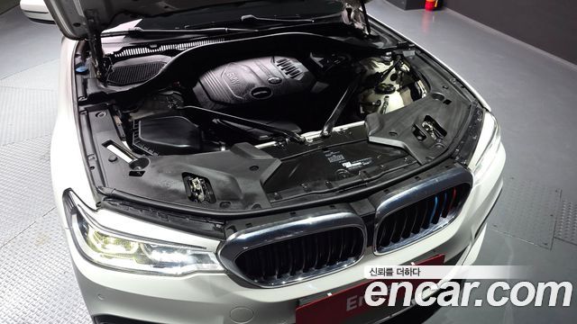 BMW 5-Series 520d M Sport package