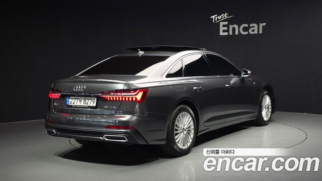 Audi A6 45 TFSI Premium