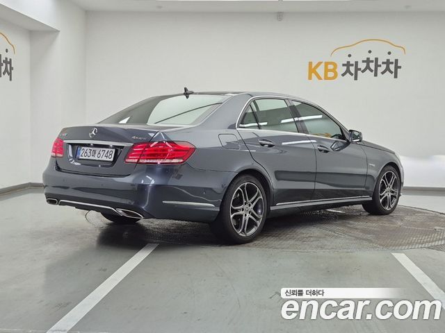 Mercedes-Benz E-Class E250 BlueTec 4MATIC AV
