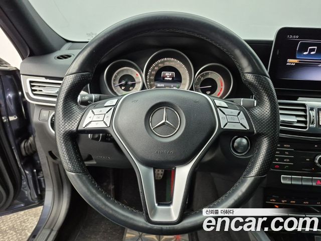 Mercedes-Benz E-Class E250 BlueTec 4MATIC AV