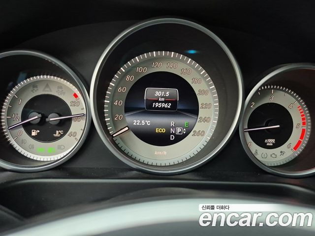 Mercedes-Benz E-Class E250 BlueTec 4MATIC AV