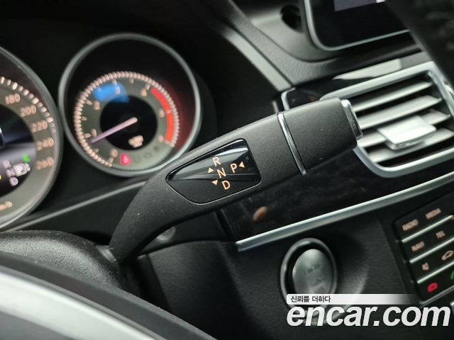 Mercedes-Benz E-Class E250 BlueTec 4MATIC AV