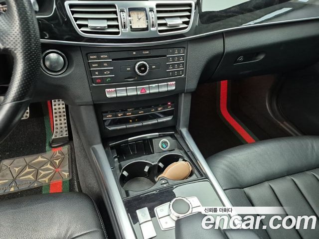 Mercedes-Benz E-Class E250 BlueTec 4MATIC AV