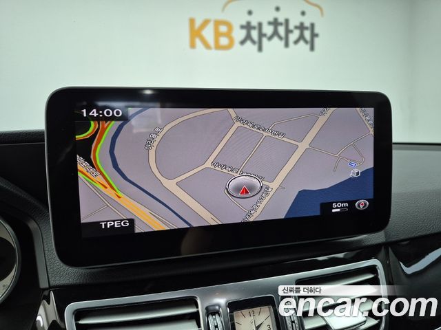 Mercedes-Benz E-Class E250 BlueTec 4MATIC AV