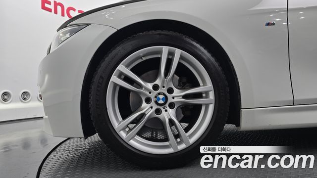 BMW 3-Series 328i M Sport