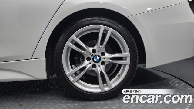 BMW 3-Series 328i M Sport
