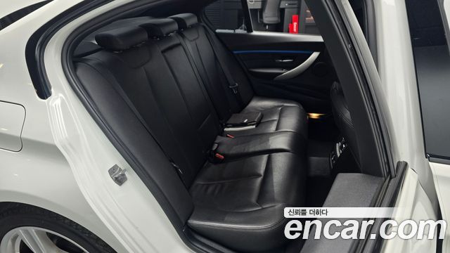 BMW 3-Series 328i M Sport