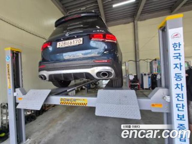 Mercedes-Benz GLB-Class AMG GLB35 4MATIC