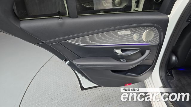 Mercedes-Benz E-Class E350 4MATIC Avantgarde