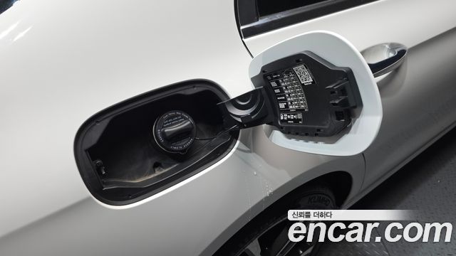 Mercedes-Benz E-Class E350 4MATIC Avantgarde