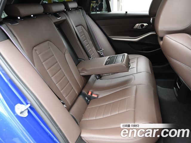 BMW 3-Series M340i xDrive Touring Pro