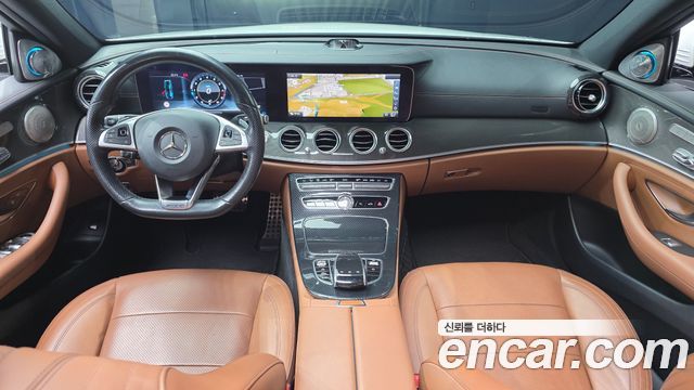 Mercedes-Benz E-Class E300 4MATIC AMG Line