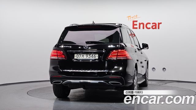 Mercedes-Benz GLE-Class GLE350 d 4MATIC