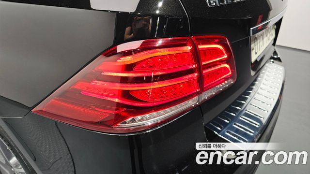 Mercedes-Benz GLE-Class GLE350 d 4MATIC