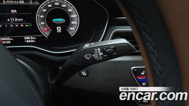 Audi A4 40 TFSI Premium