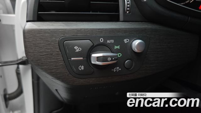 Audi A4 40 TFSI Premium