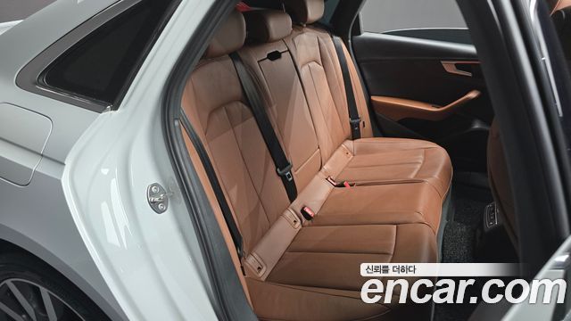 Audi A4 40 TFSI Premium