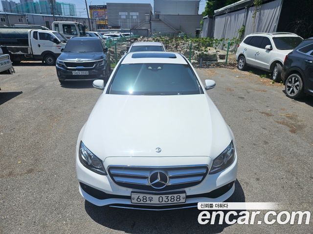 Mercedes-Benz E-Class E220d Avantgarde