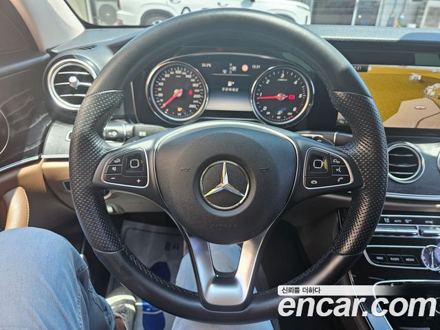 Mercedes-Benz E-Class E220d Avantgarde