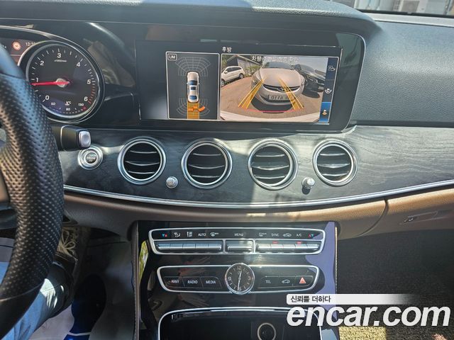 Mercedes-Benz E-Class E220d Avantgarde