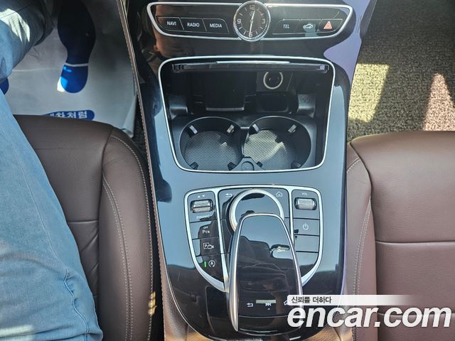 Mercedes-Benz E-Class E220d Avantgarde