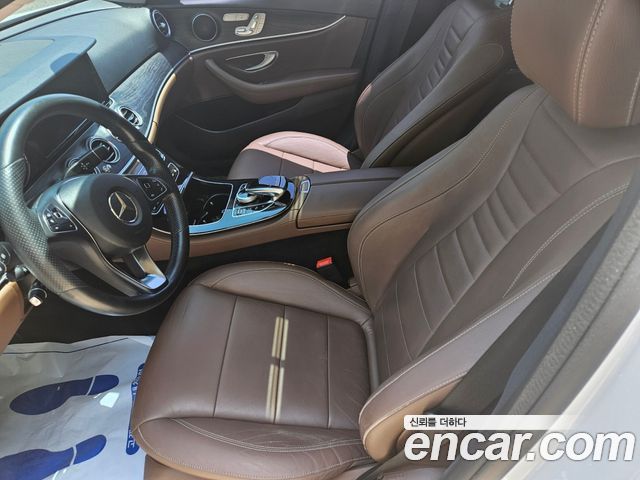 Mercedes-Benz E-Class E220d Avantgarde