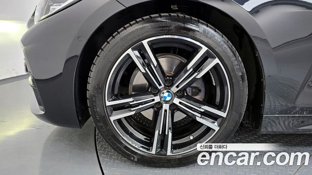 BMW 4-Series 420i M Sport Convertible
